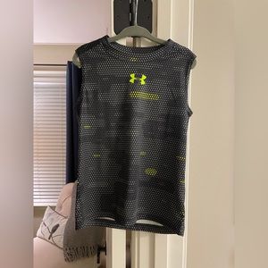 Youth Under Armour HeatGear Sleeveless - Size 4